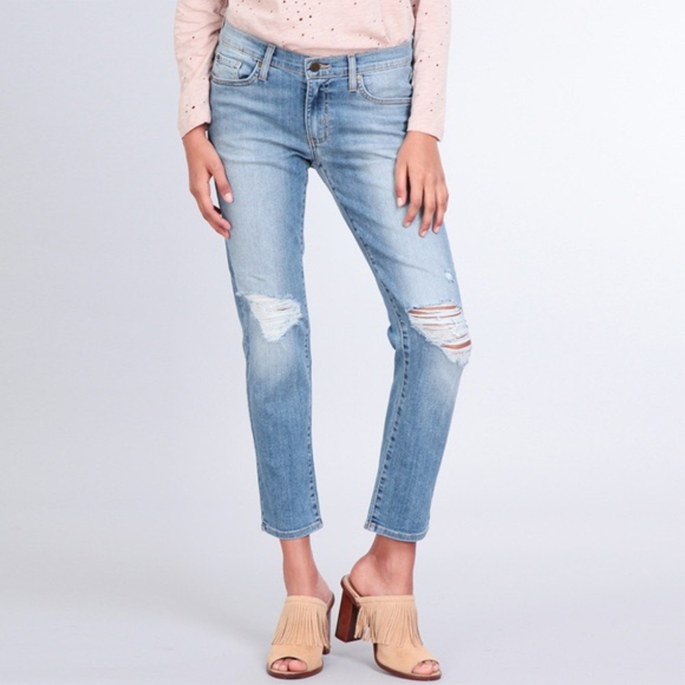 Just Black Distressed Fitted Boyfriend Jeans